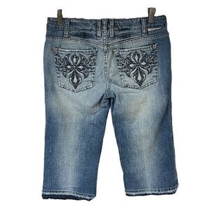 J&Company Shorts Women's Blue Denim Capri Jeans Embellished‎ Pockets Size 27